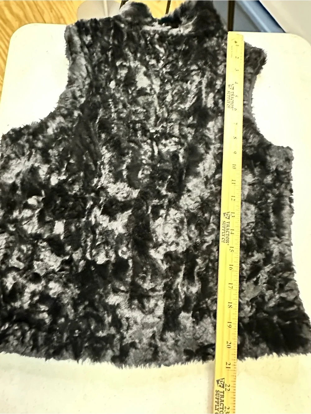 Outdoor Edition Parkhurst Black Faux Fur Hook Front Vest Boho Glam Medium